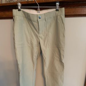 Stio hiking pants, size 6, light green stretch fabric, new without tags